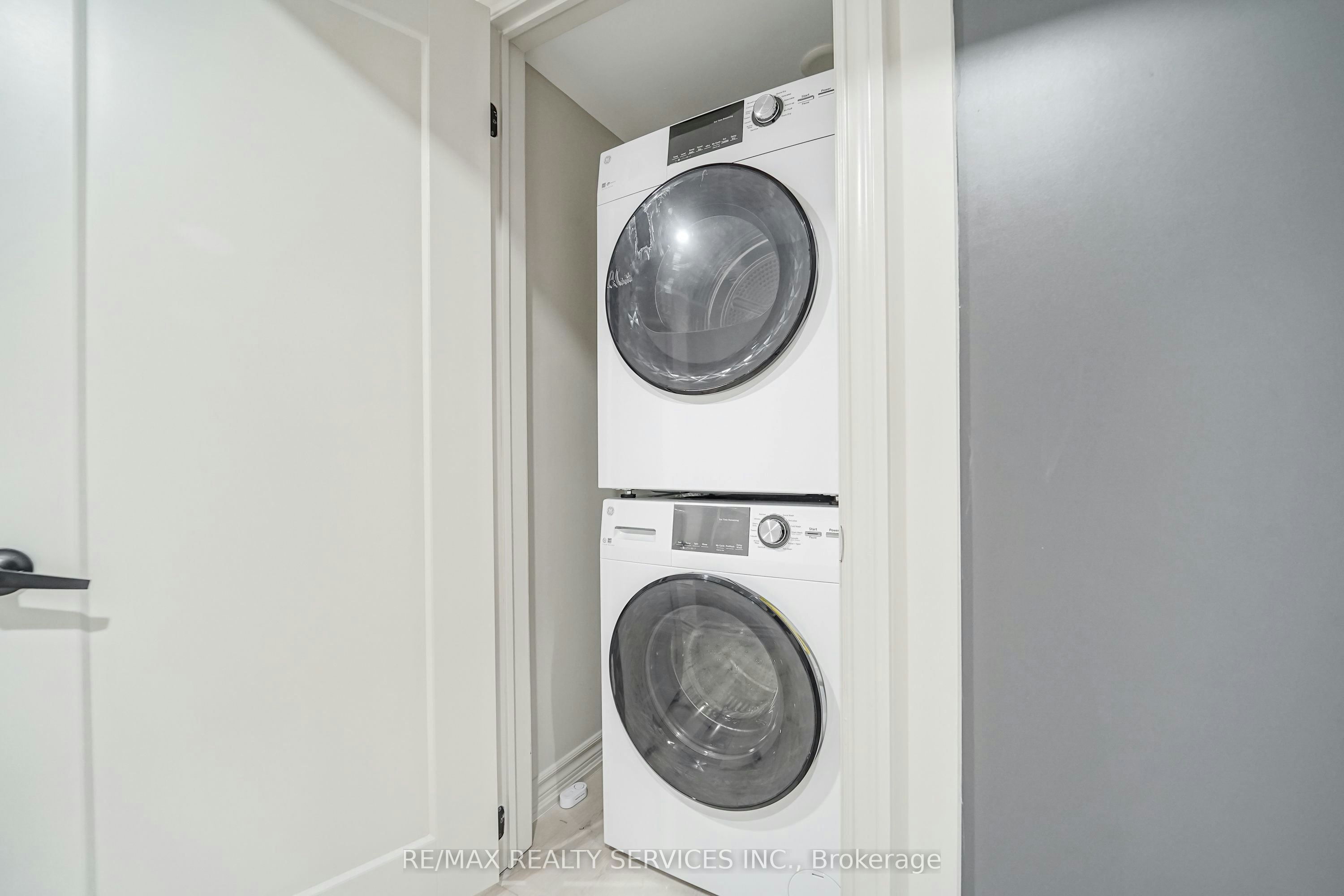 Bsmt-74 Bremner Street, Whitby, ON, L1R 0P9 - 13