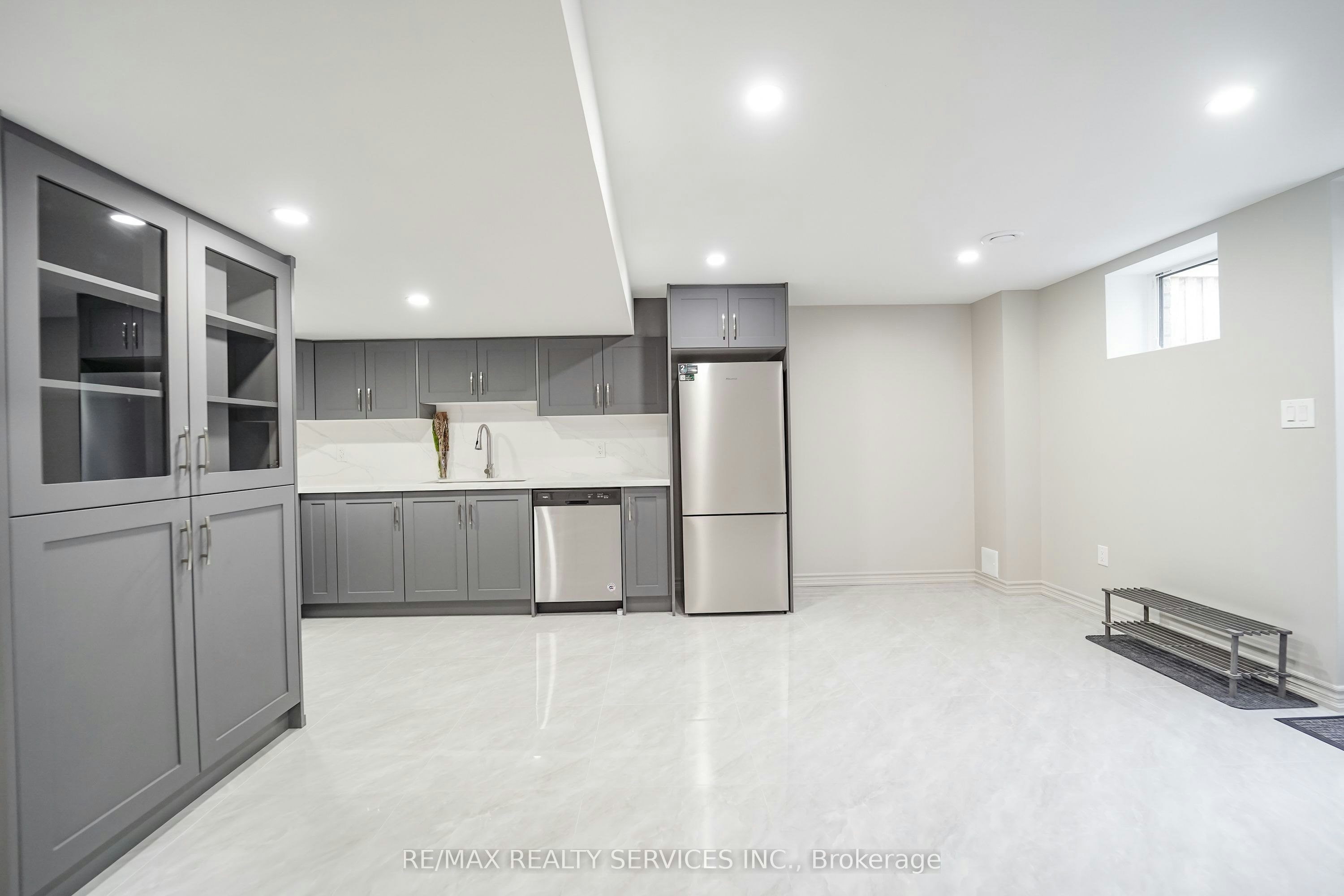 Bsmt-74 Bremner Street, Whitby, ON, L1R 0P9 - 11