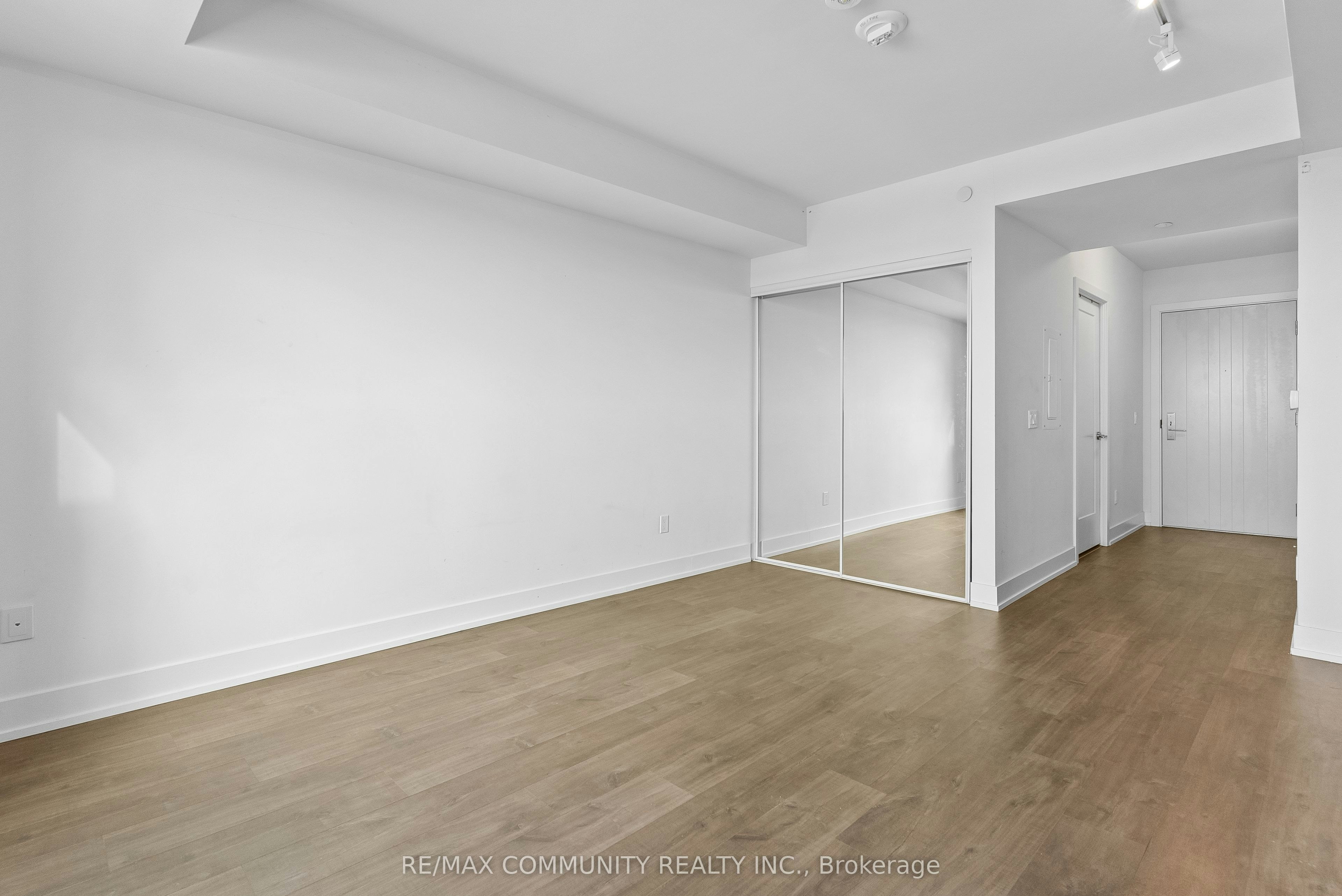 419-2550 Simcoe Street, Oshawa, ON, L1L 0R5 - 10