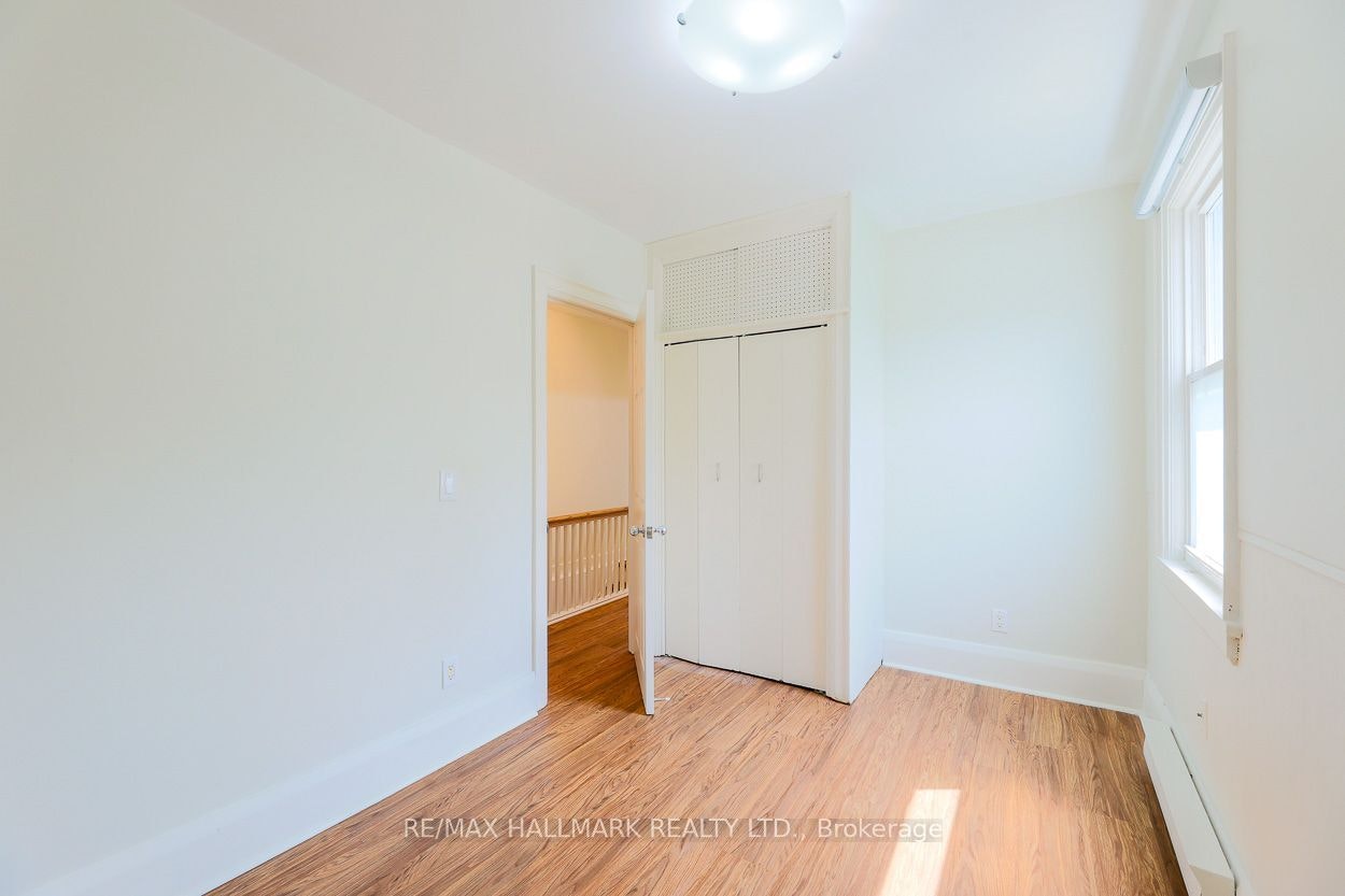 Upper-2159 Gerrard Street E, Toronto, ON, M4E 2C4 - 6