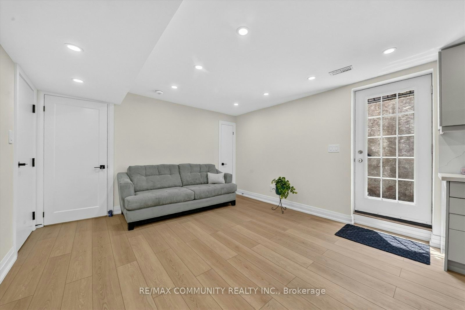 3 Brigadier Place, Toronto, ON, M1C 3G1 - 5