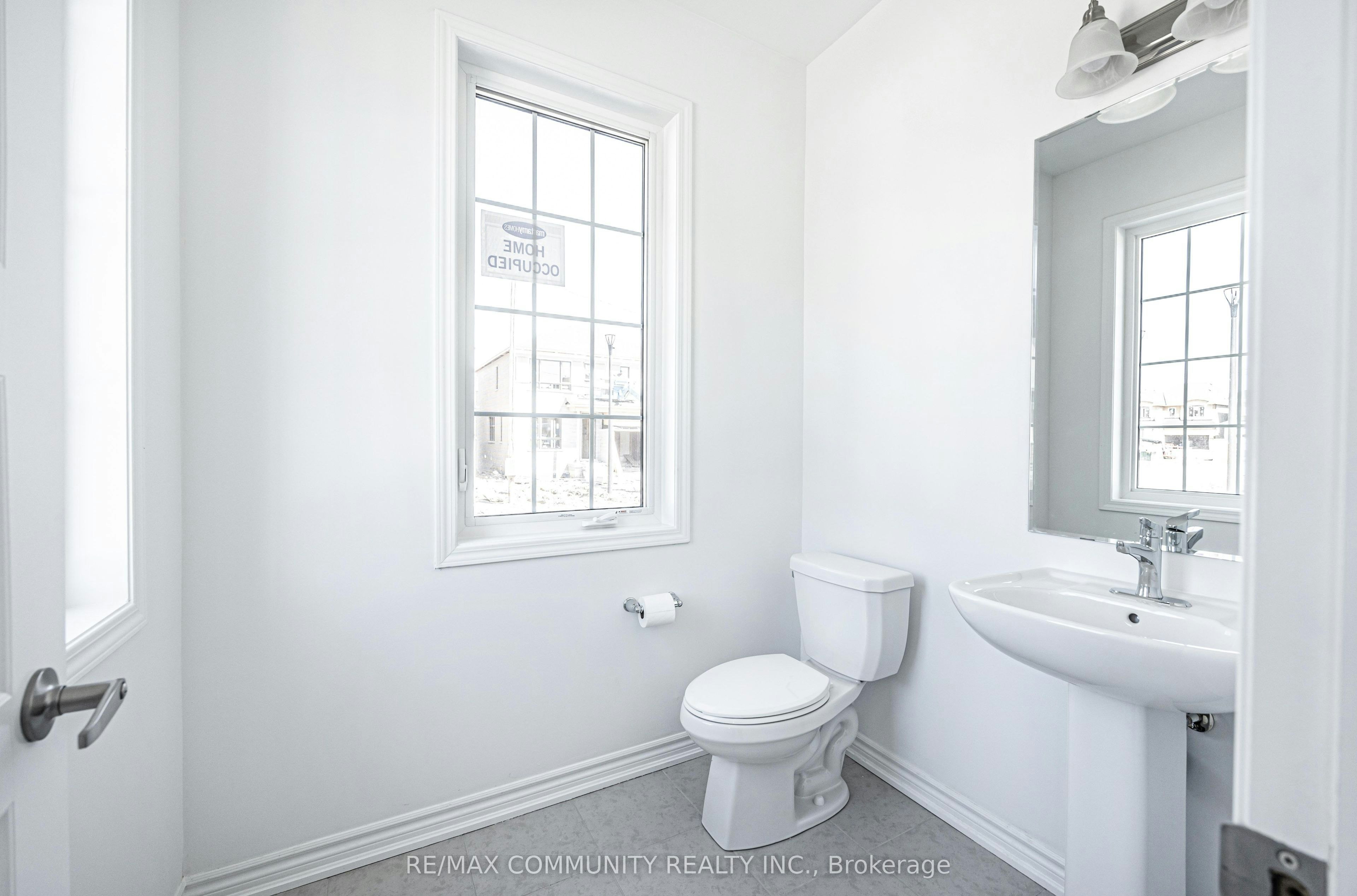 1483 Mockingbird Square, Pickering, ON, L1X 0N8 - 4