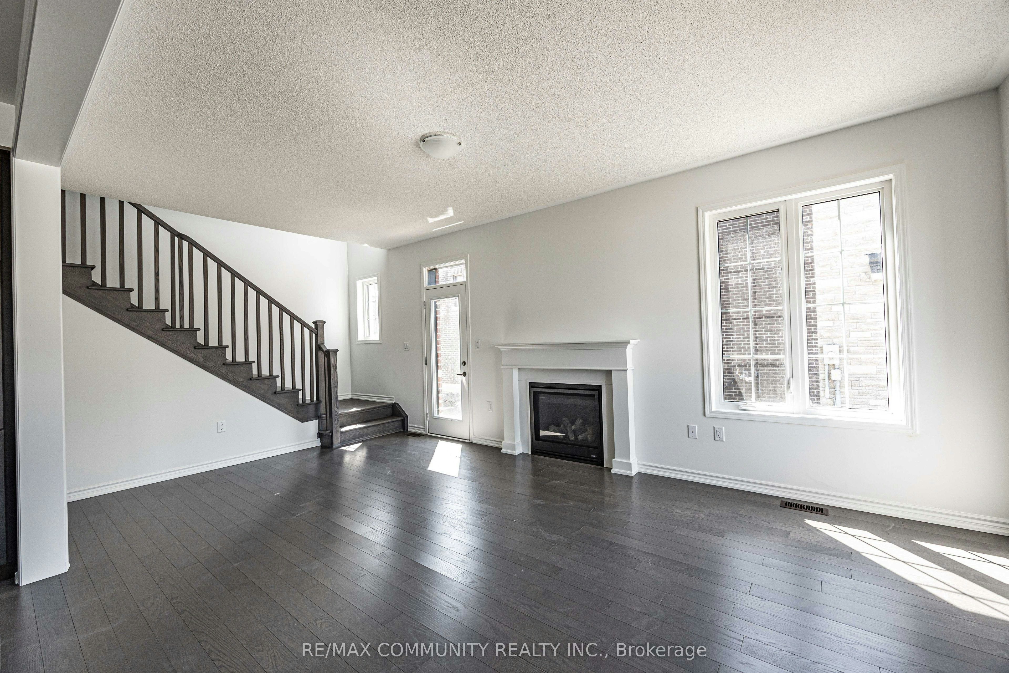 1483 Mockingbird Square, Pickering, ON, L1X 0N8 - 7