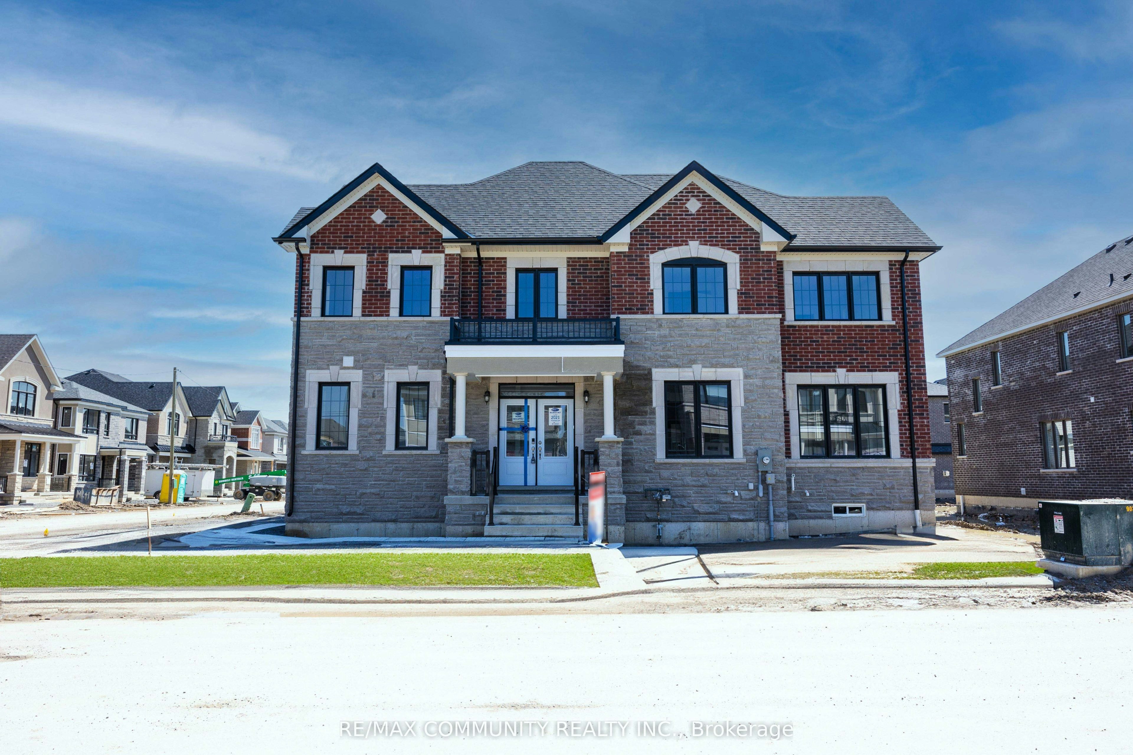 1483 Mockingbird Square, Pickering, ON, L1X 0N8 - 2