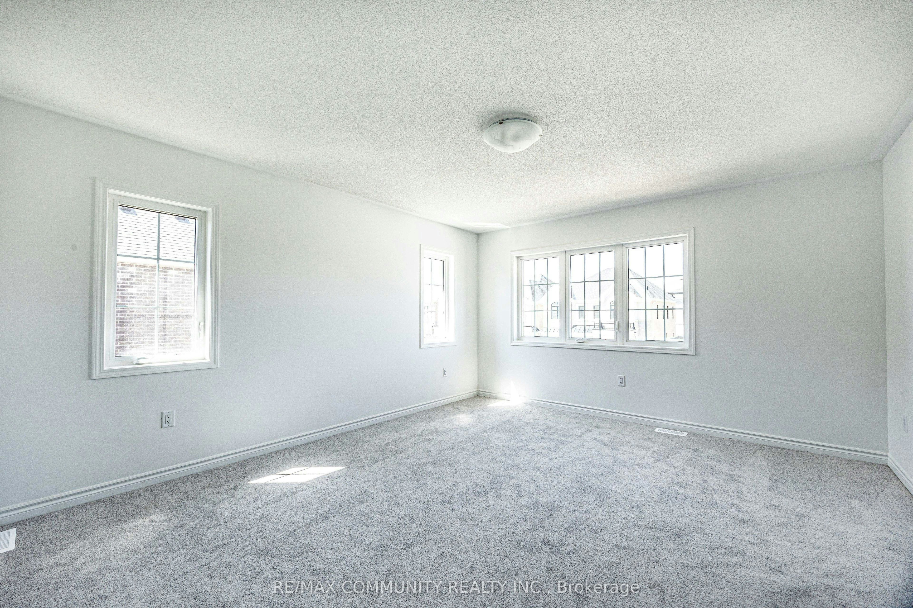1483 Mockingbird Square, Pickering, ON, L1X 0N8 - 8