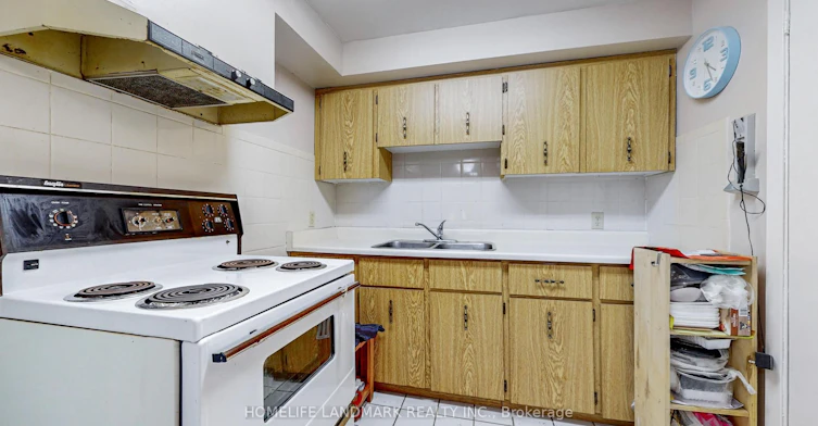 Basement Room C-58 Deerbrook Trail N, Toronto, ON, M1W 1V4 - 5