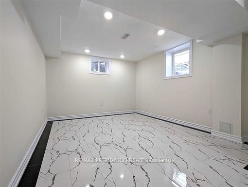Bsmt-595 Gibbons Street, Oshawa, ON, L1J 4Z7 - 3