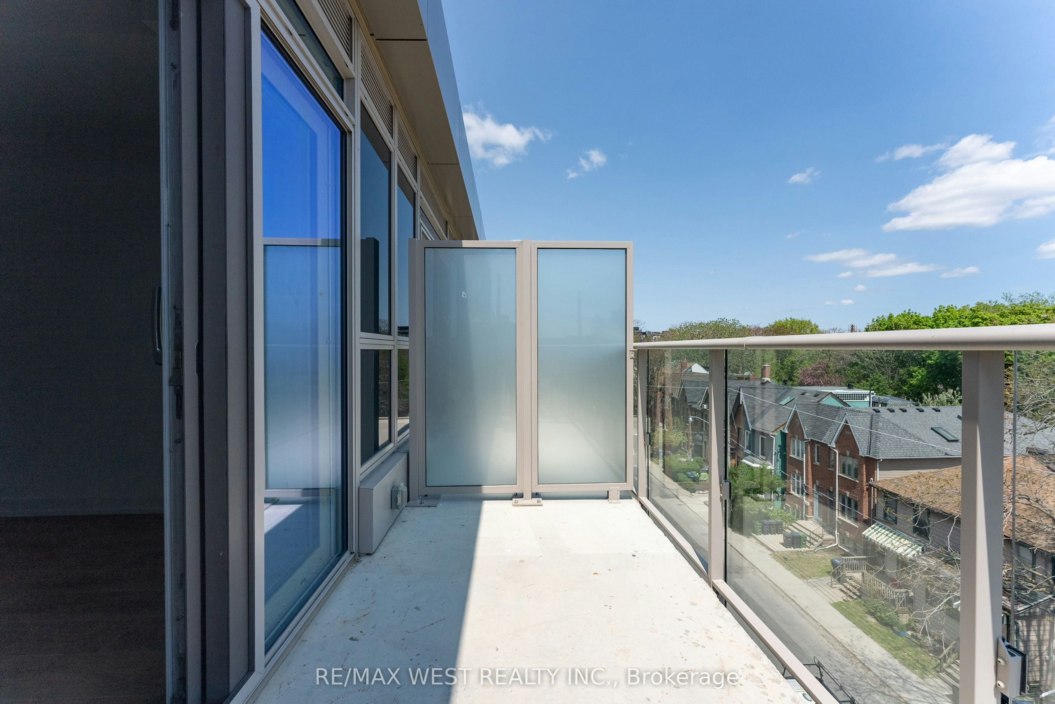 539-150 Logan Avenue, Toronto, ON, M4M 0E4 - 8