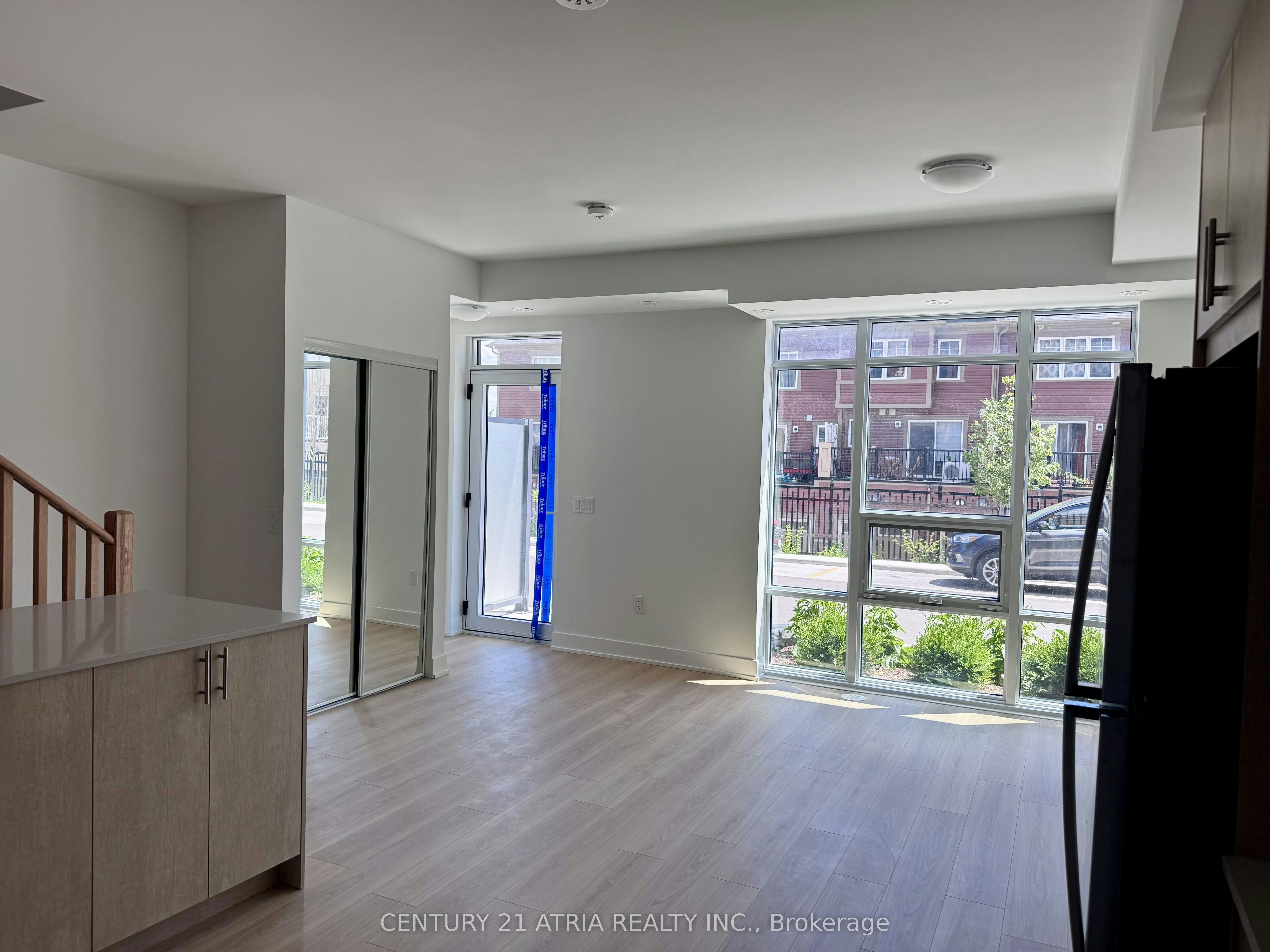 28 Alpine Symphony Path, Oshawa, ON, L1L 0W2 - 2
