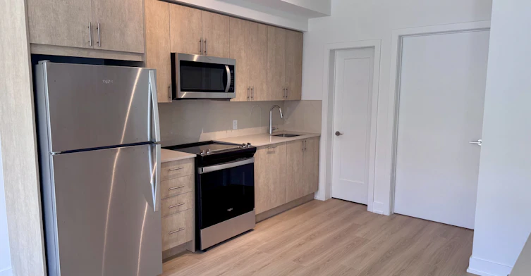 28 Alpine Symphony Path, Oshawa, ON, L1L 0W2 - 5