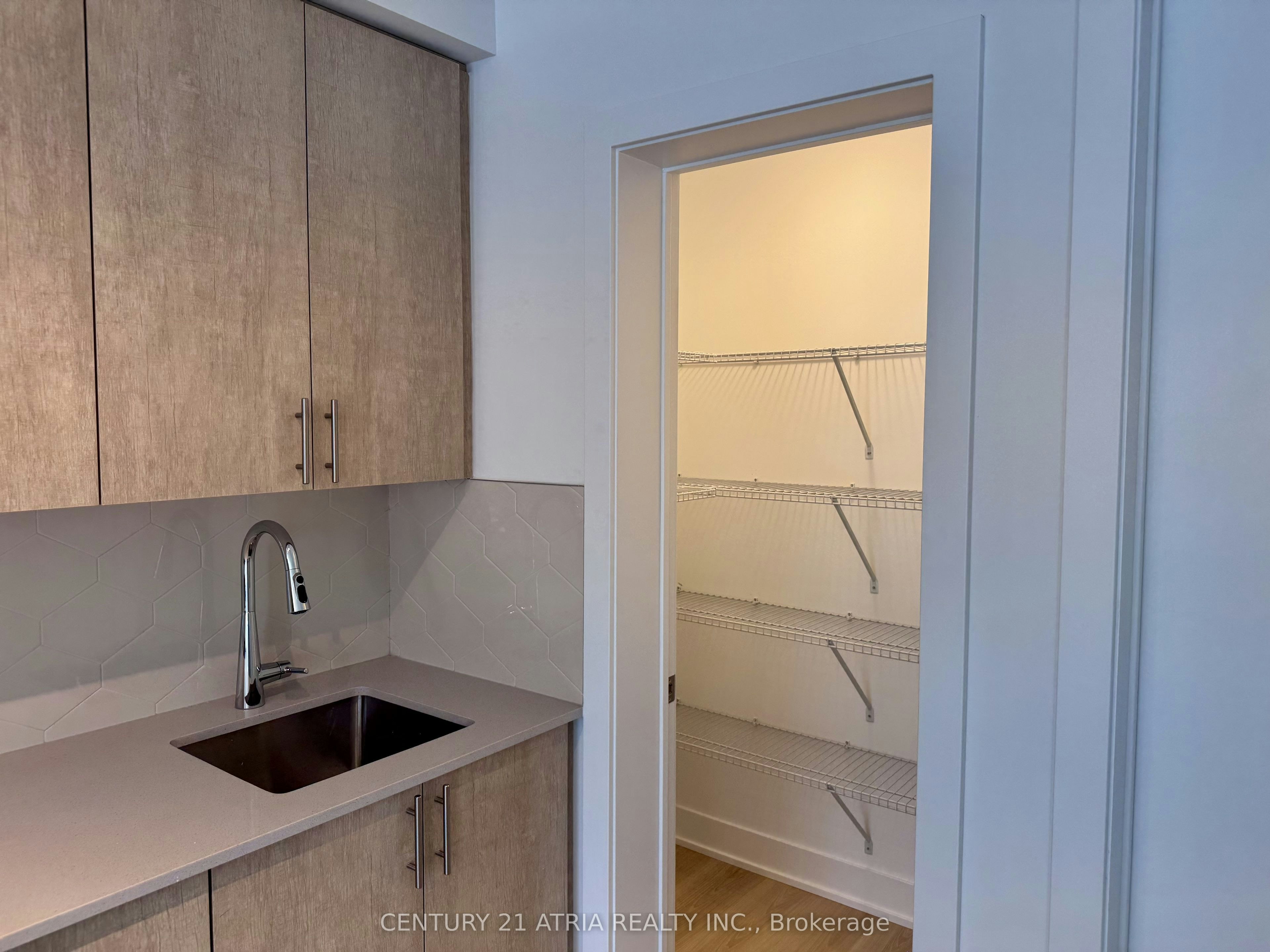 28 Alpine Symphony Path, Oshawa, ON, L1L 0W2 - 7
