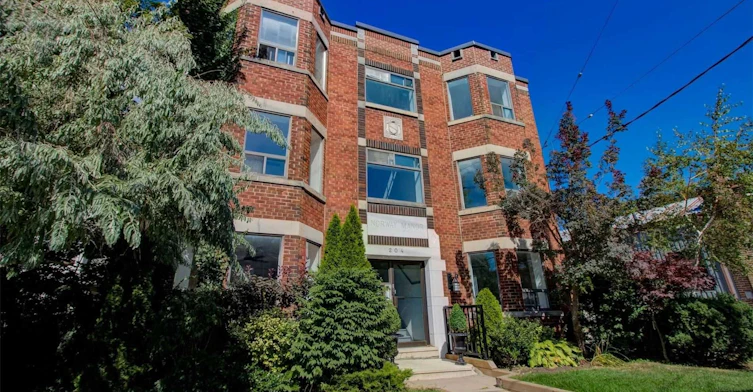 104-204 Kingston Road, Toronto, ON, M4L 1S7