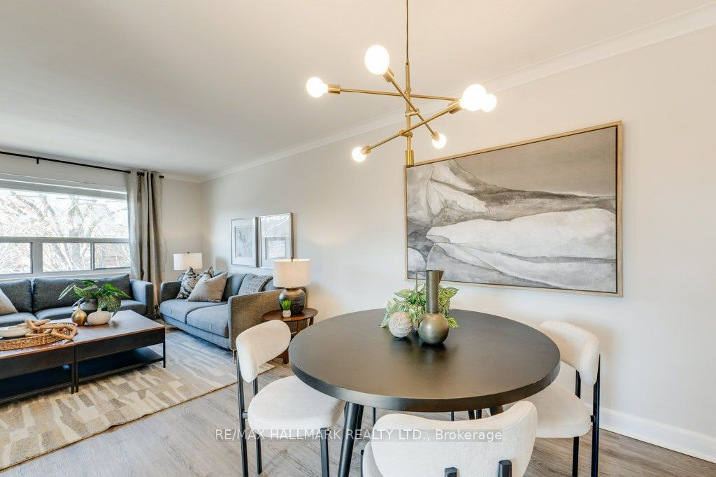 Upper-225 Woodville Avenue, Toronto, ON, M4J 2R4 - 8