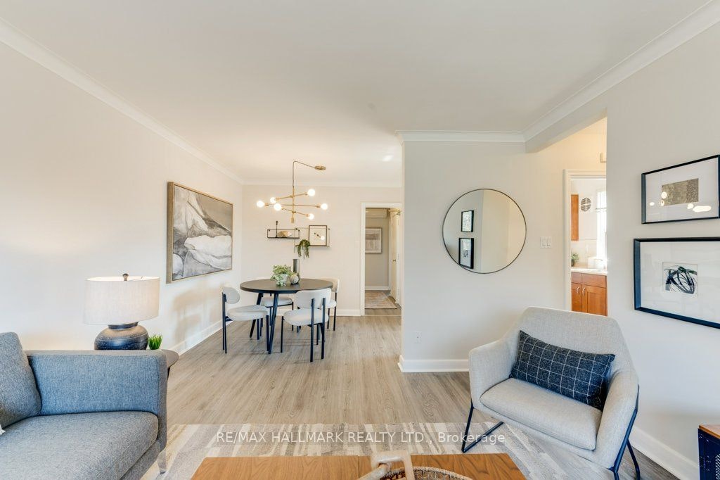 Upper-225 Woodville Avenue, Toronto, ON, M4J 2R4 - 5