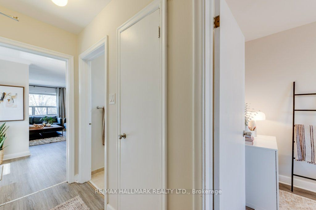 Upper-225 Woodville Avenue, Toronto, ON, M4J 2R4 - 22
