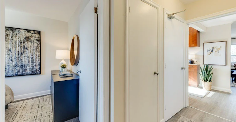 Upper-225 Woodville Avenue, Toronto, ON, M4J 2R4 - 23