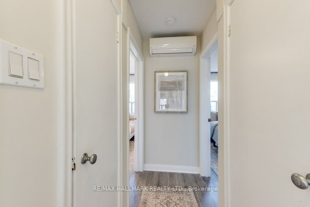 Upper-225 Woodville Avenue, Toronto, ON, M4J 2R4 - 33