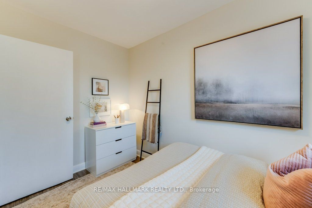 Upper-225 Woodville Avenue, Toronto, ON, M4J 2R4 - 31