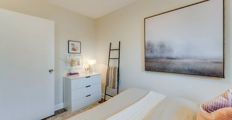 Upper-225 Woodville Avenue, Toronto, ON, M4J 2R4 - 31