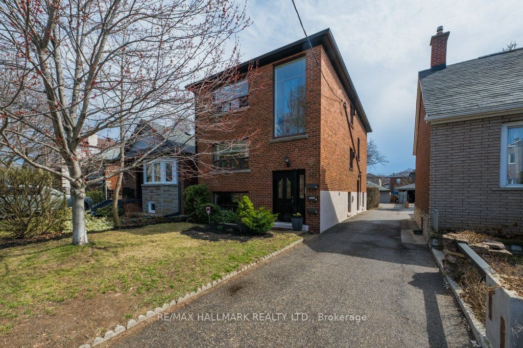 Upper-225 Woodville Avenue, Toronto, ON, M4J 2R4 - 41