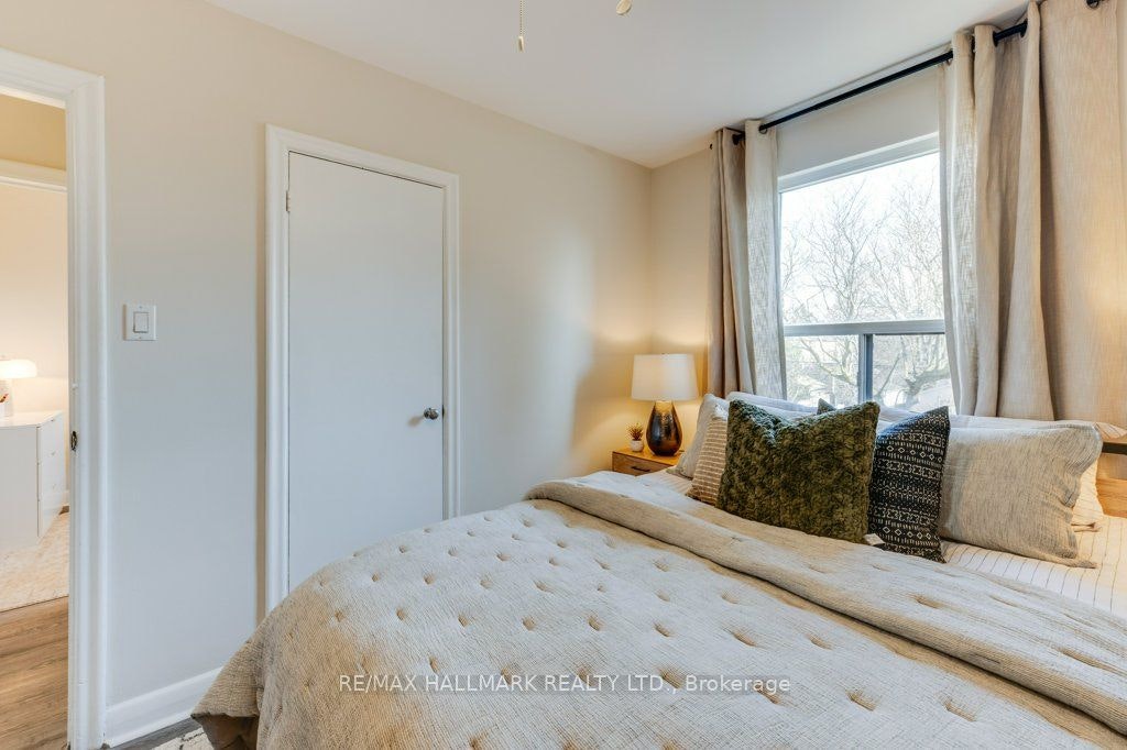 Upper-225 Woodville Avenue, Toronto, ON, M4J 2R4 - 27