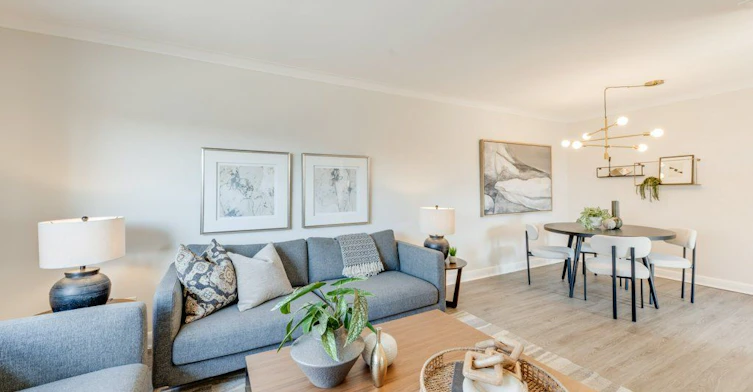 Upper-225 Woodville Avenue, Toronto, ON, M4J 2R4 - 4