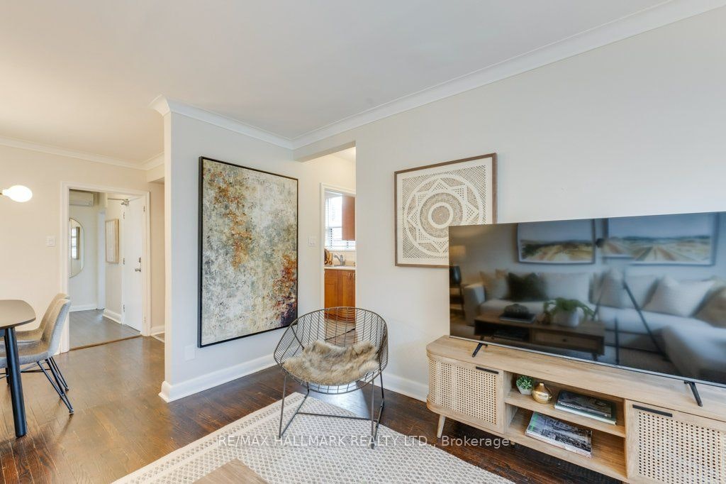 Main-225 Woodville Avenue, Toronto, ON, M4J 2R4 - 6
