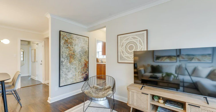 Main-225 Woodville Avenue, Toronto, ON, M4J 2R4 - 6