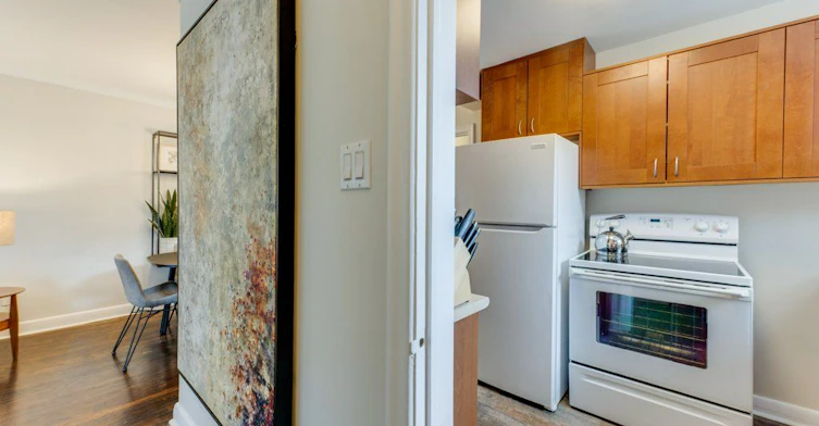 Main-225 Woodville Avenue, Toronto, ON, M4J 2R4 - 16
