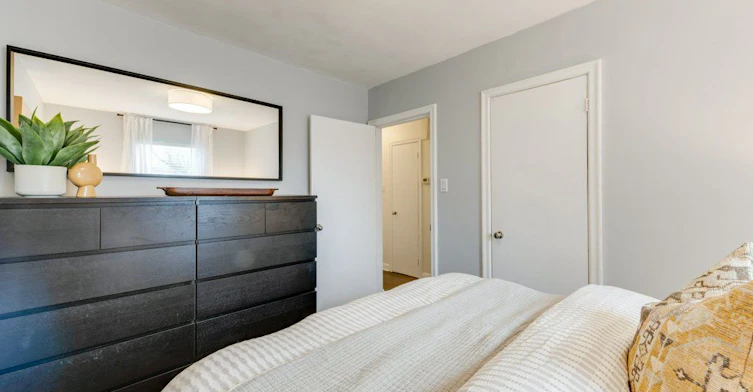 Main-225 Woodville Avenue, Toronto, ON, M4J 2R4 - 34