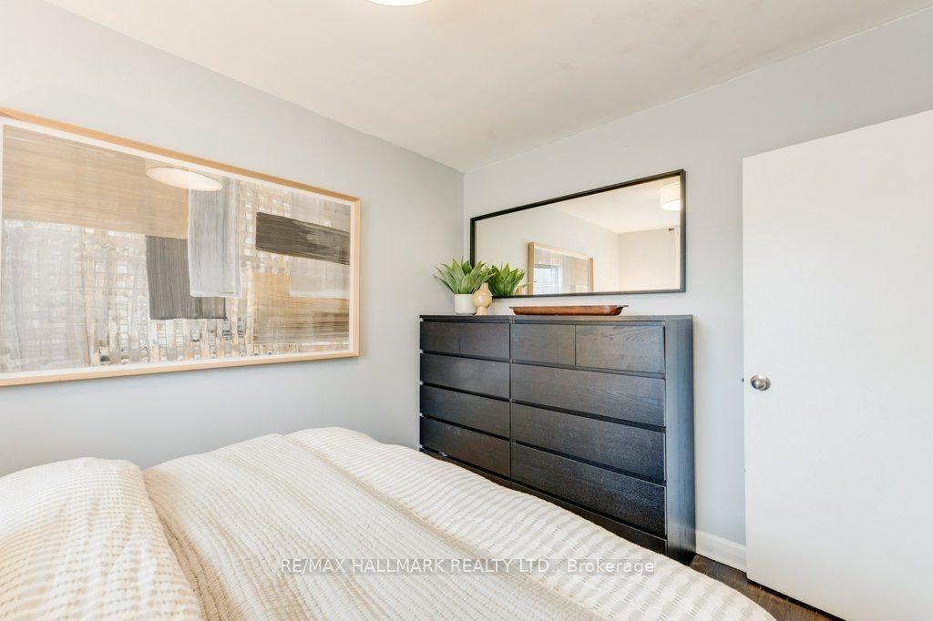 Main-225 Woodville Avenue, Toronto, ON, M4J 2R4 - 25