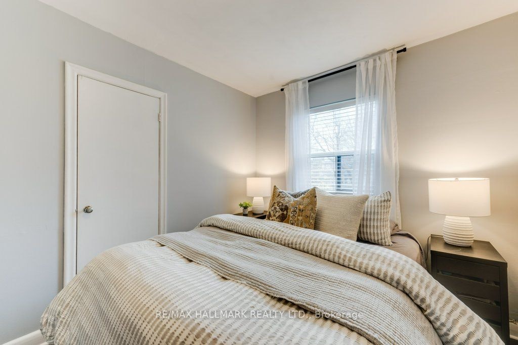 Main-225 Woodville Avenue, Toronto, ON, M4J 2R4 - 27