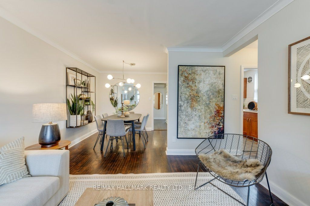 Main-225 Woodville Avenue, Toronto, ON, M4J 2R4 - 5