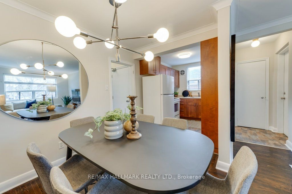 Main-225 Woodville Avenue, Toronto, ON, M4J 2R4 - 9