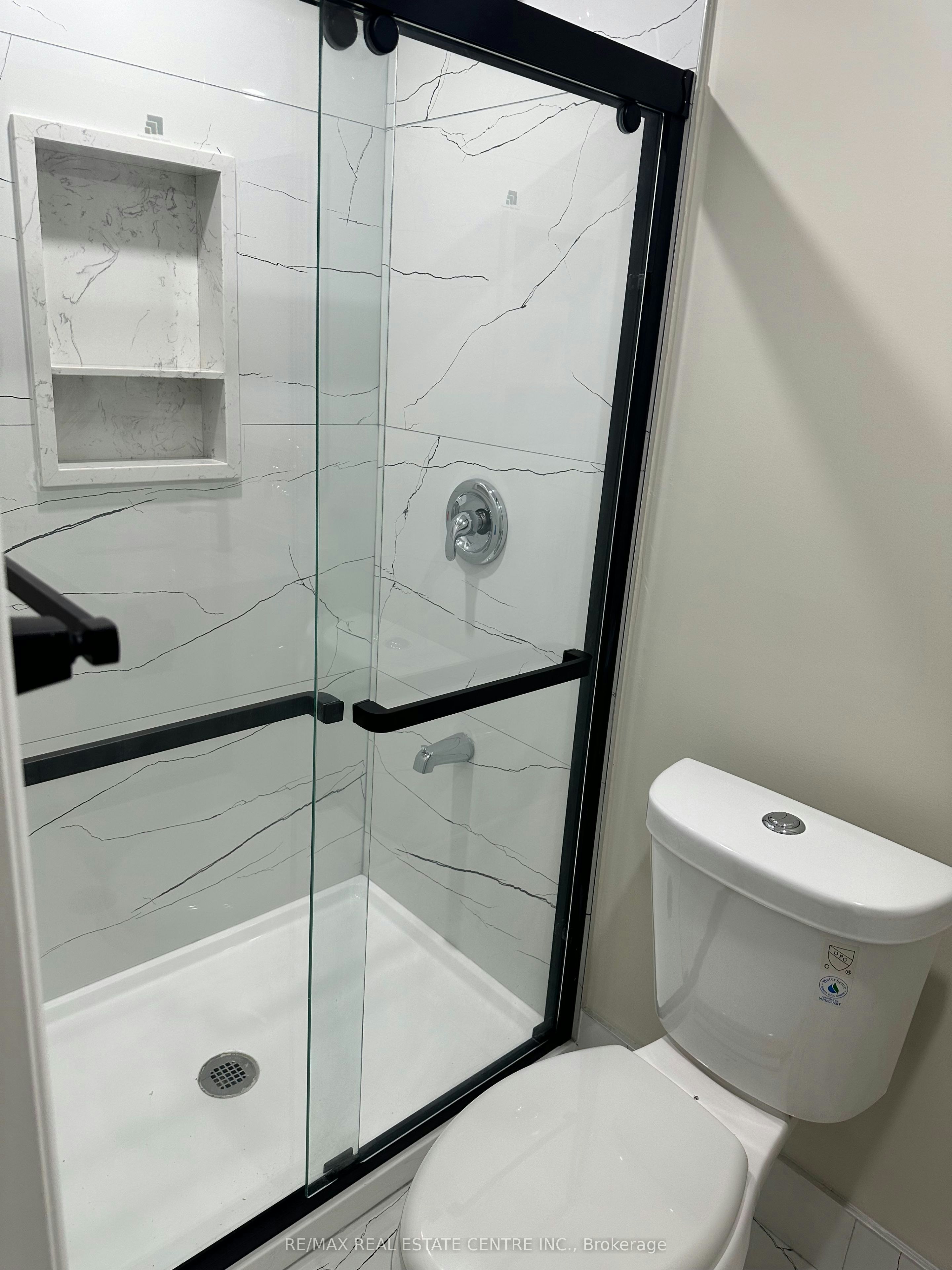 BSMT-66 Bremner Street, Whitby, ON, L1R 0P9 - 10