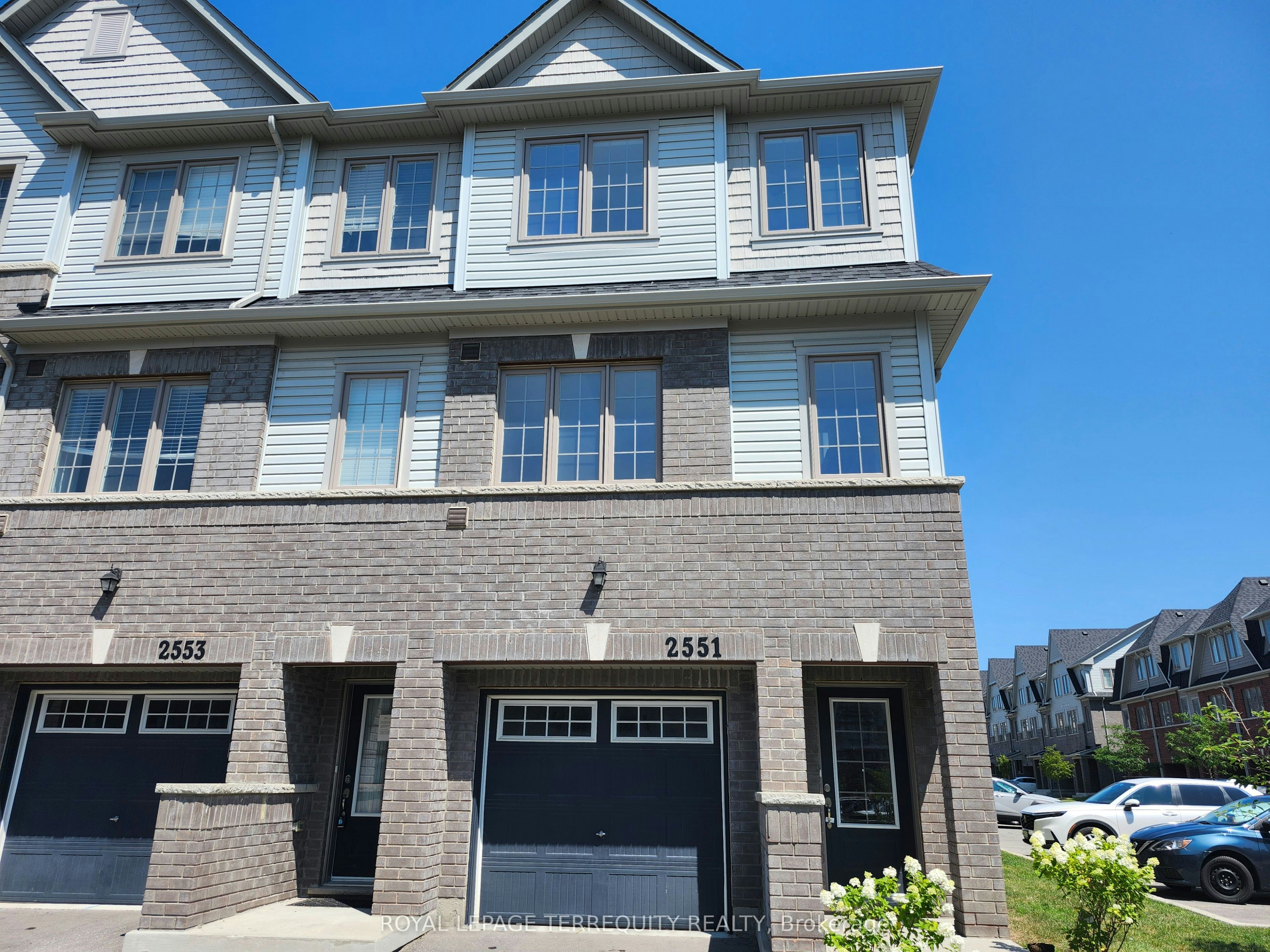 115-2551 Barbarolli Path, Oshawa, ON, L1L 0P9