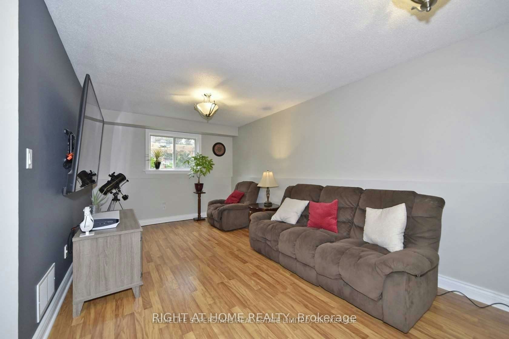 1434 Largo Crescent, Oshawa, ON, L1G 7E5 - 17