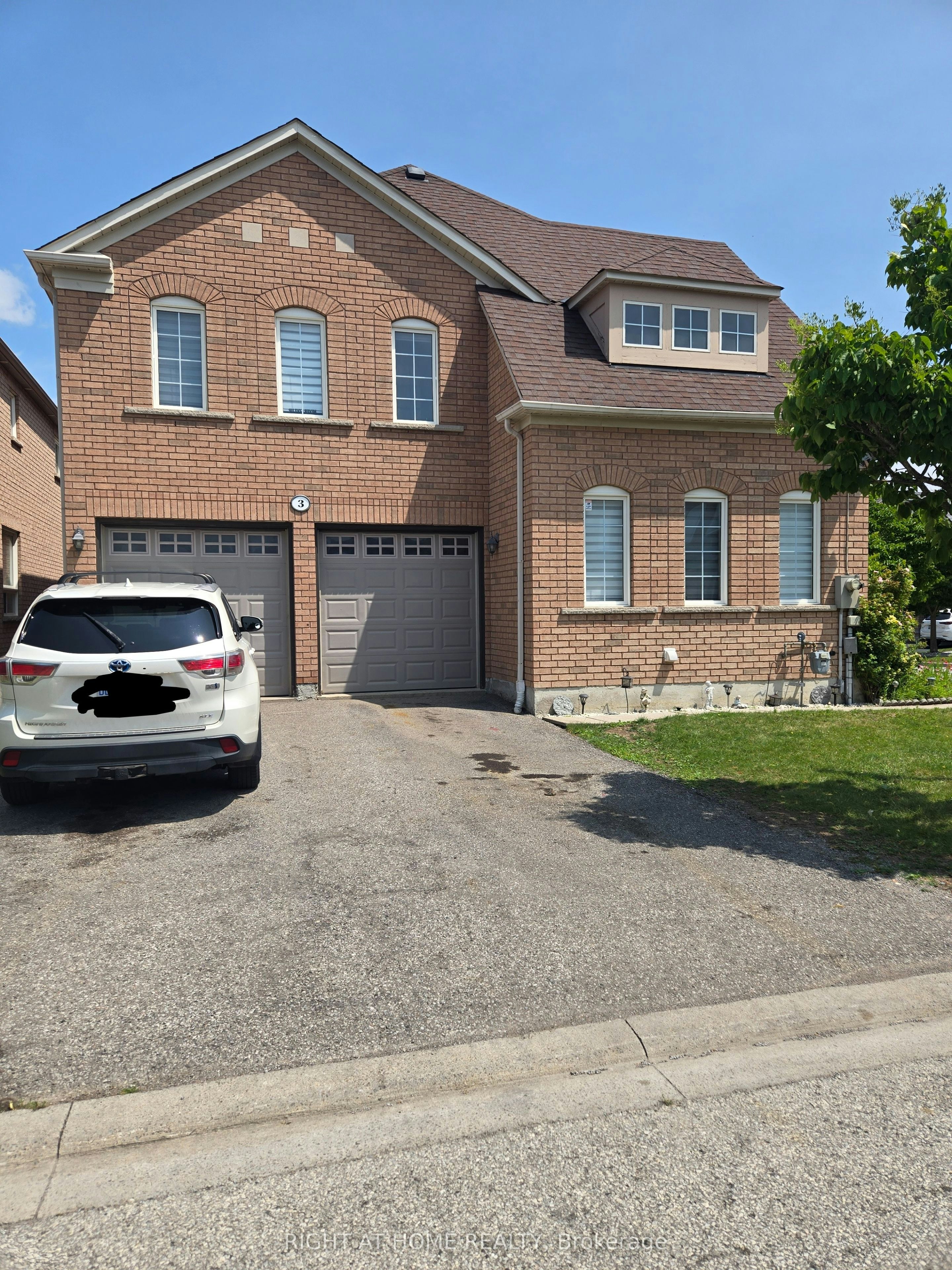 3 Wainwright Drive, Ajax, ON, L1T 4H4 - 2