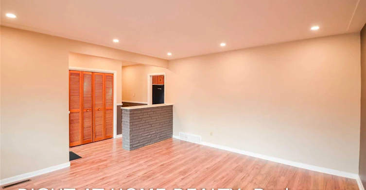 915 Athol Street, Whitby, ON, L1N 4A3 - 2