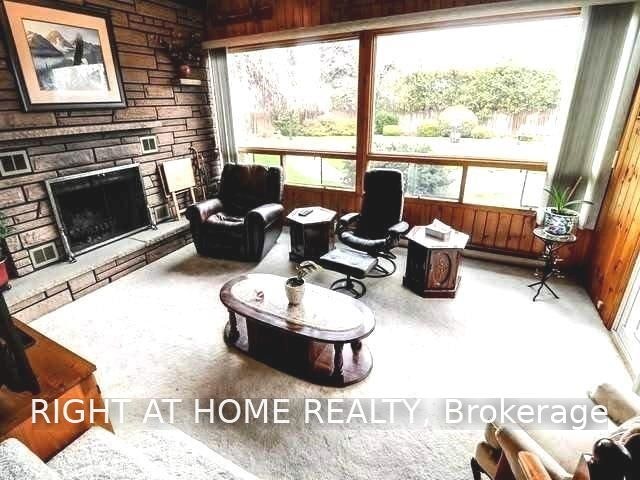 915 Athol Street, Whitby, ON, L1N 4A3 - 7