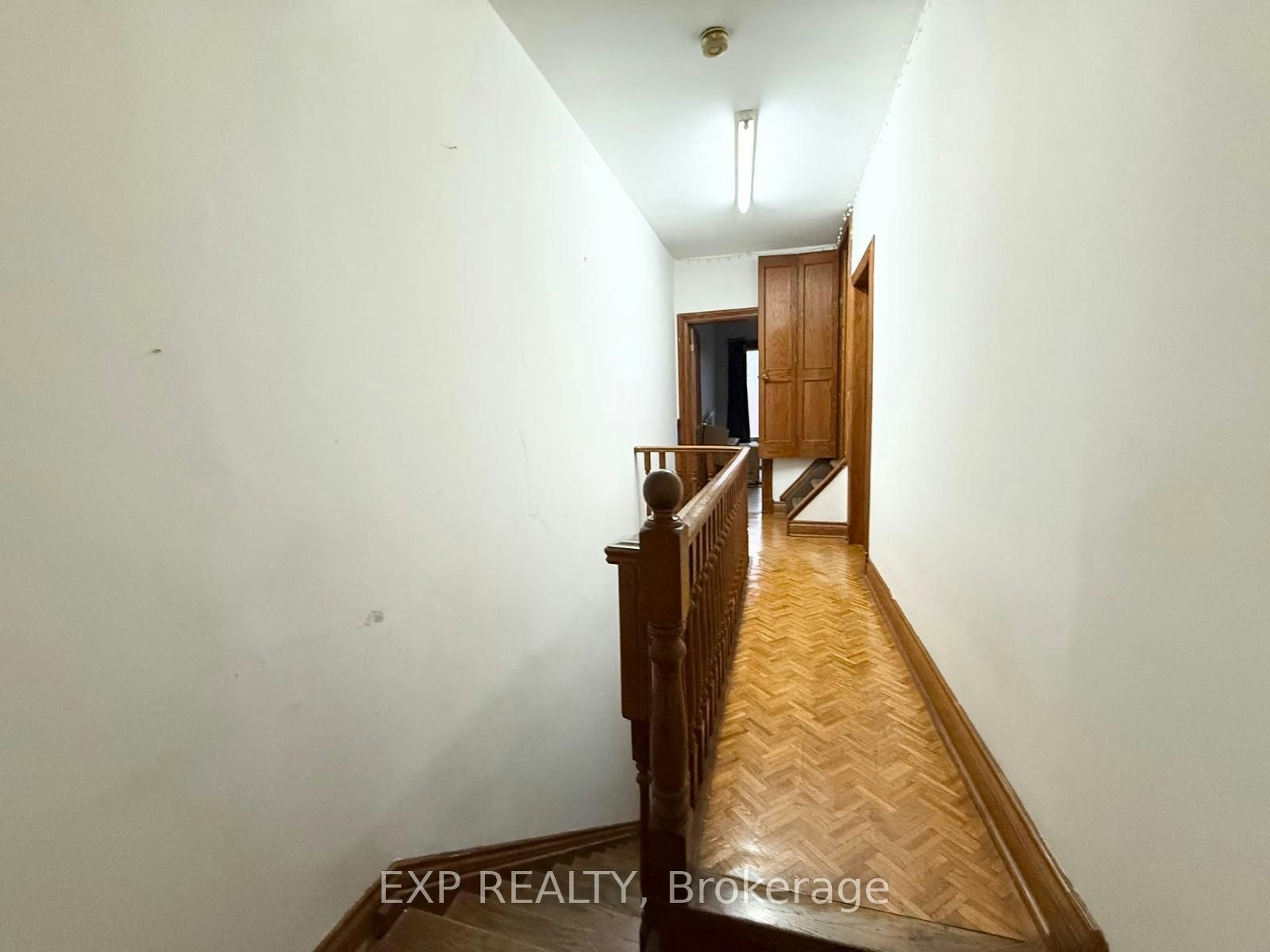 2nd FL-759 Gerrard Street E, Toronto, ON, M4M 1Y5 - 11