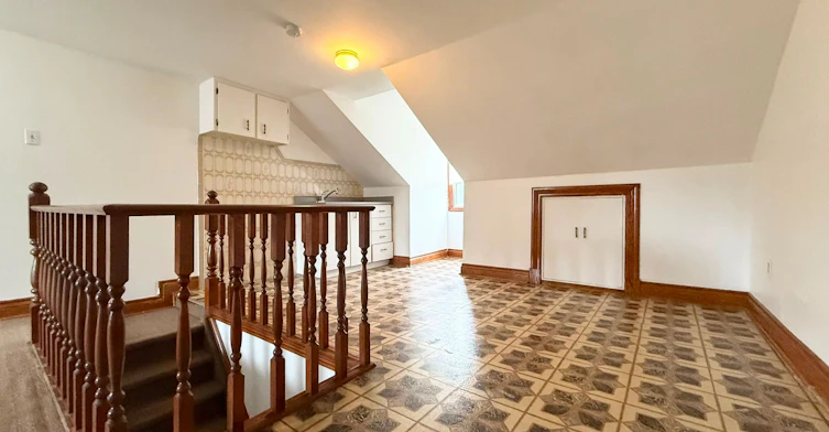 2nd FL-759 Gerrard Street E, Toronto, ON, M4M 1Y5 - 10
