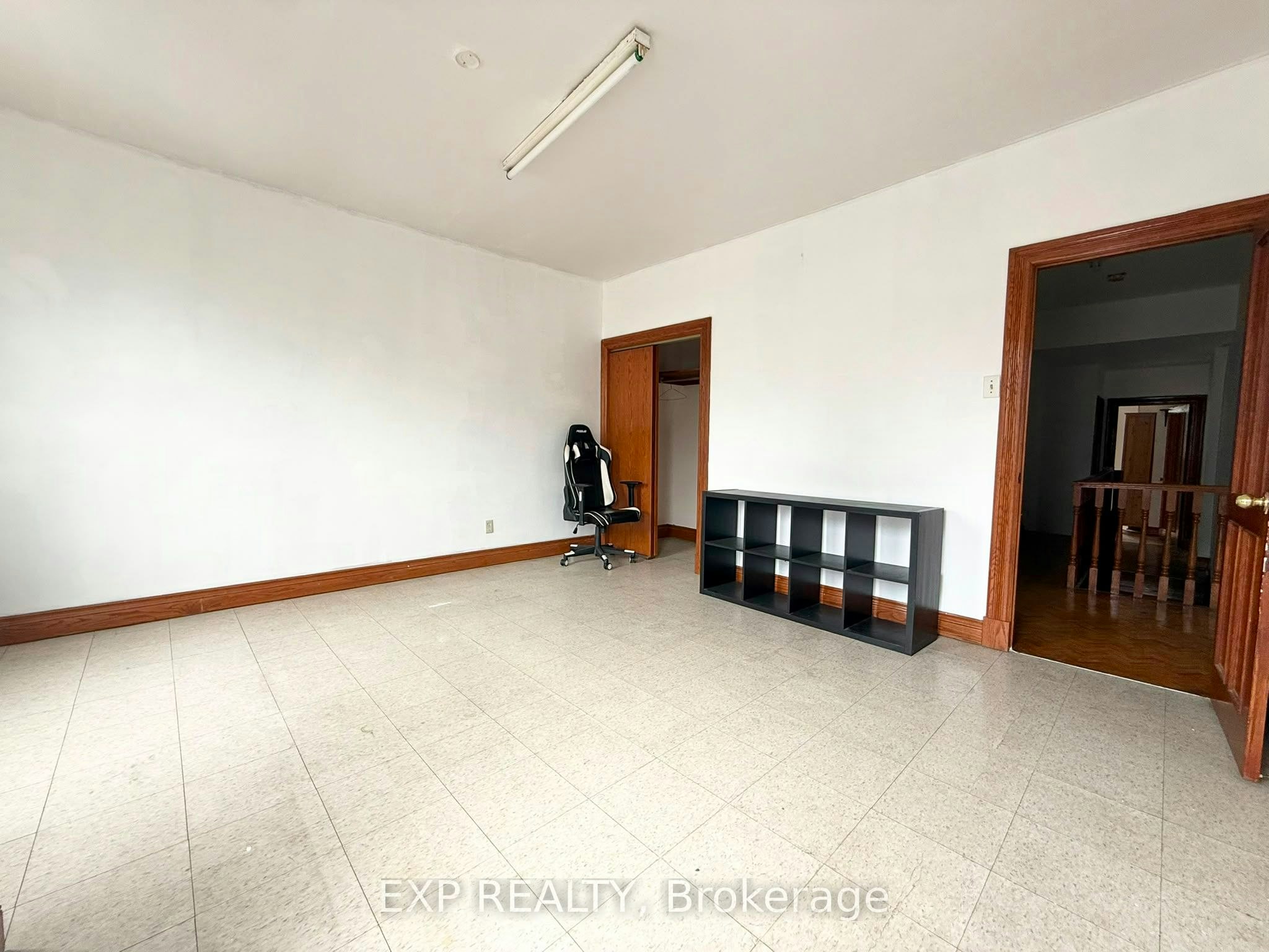 2nd FL-759 Gerrard Street E, Toronto, ON, M4M 1Y5 - 4