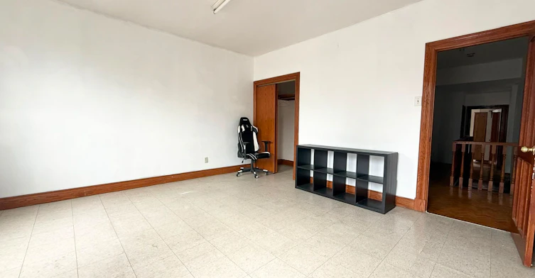 2nd FL-759 Gerrard Street E, Toronto, ON, M4M 1Y5 - 4