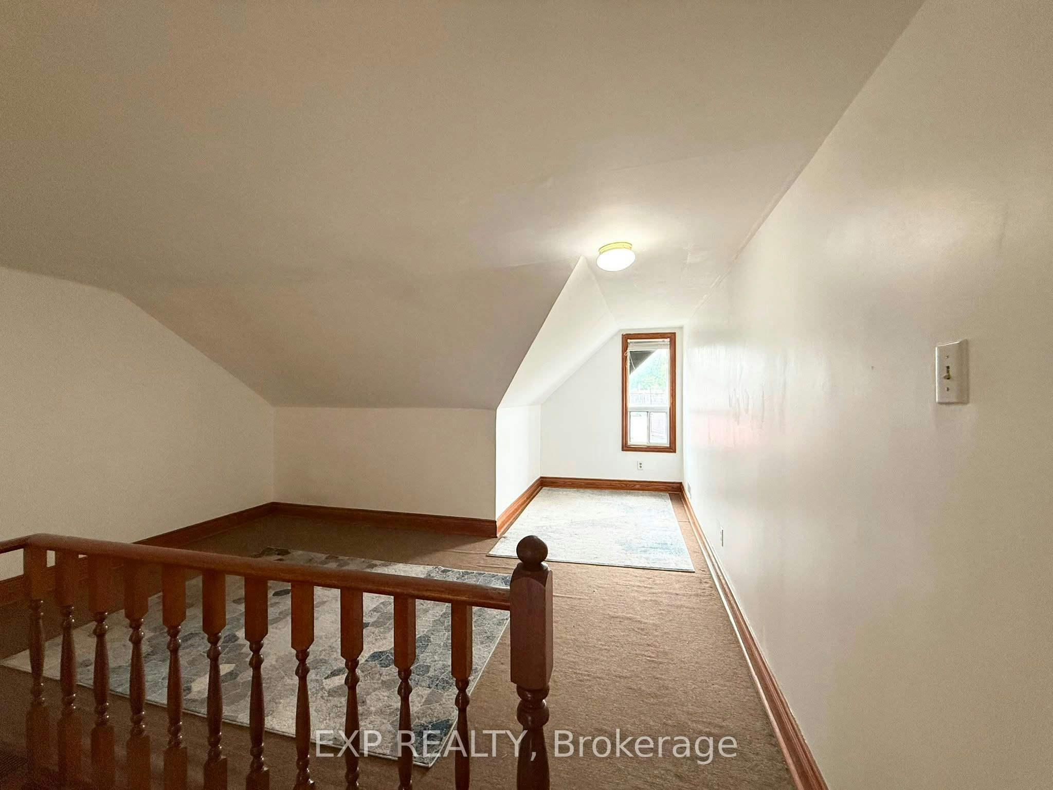 2nd FL-759 Gerrard Street E, Toronto, ON, M4M 1Y5 - 12