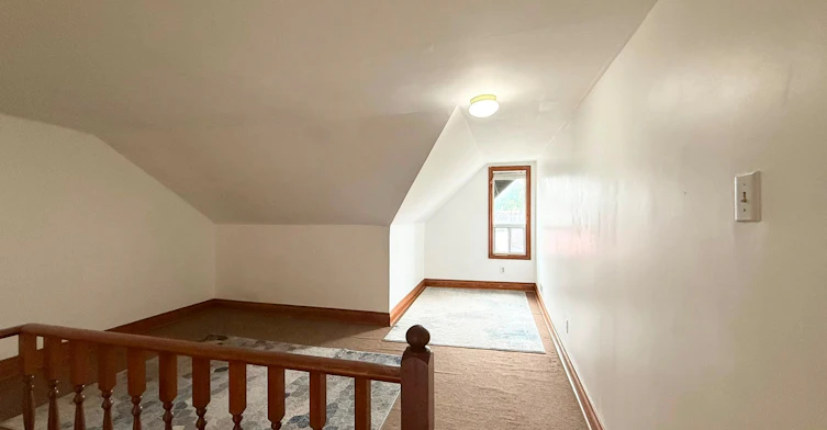 2nd FL-759 Gerrard Street E, Toronto, ON, M4M 1Y5 - 12