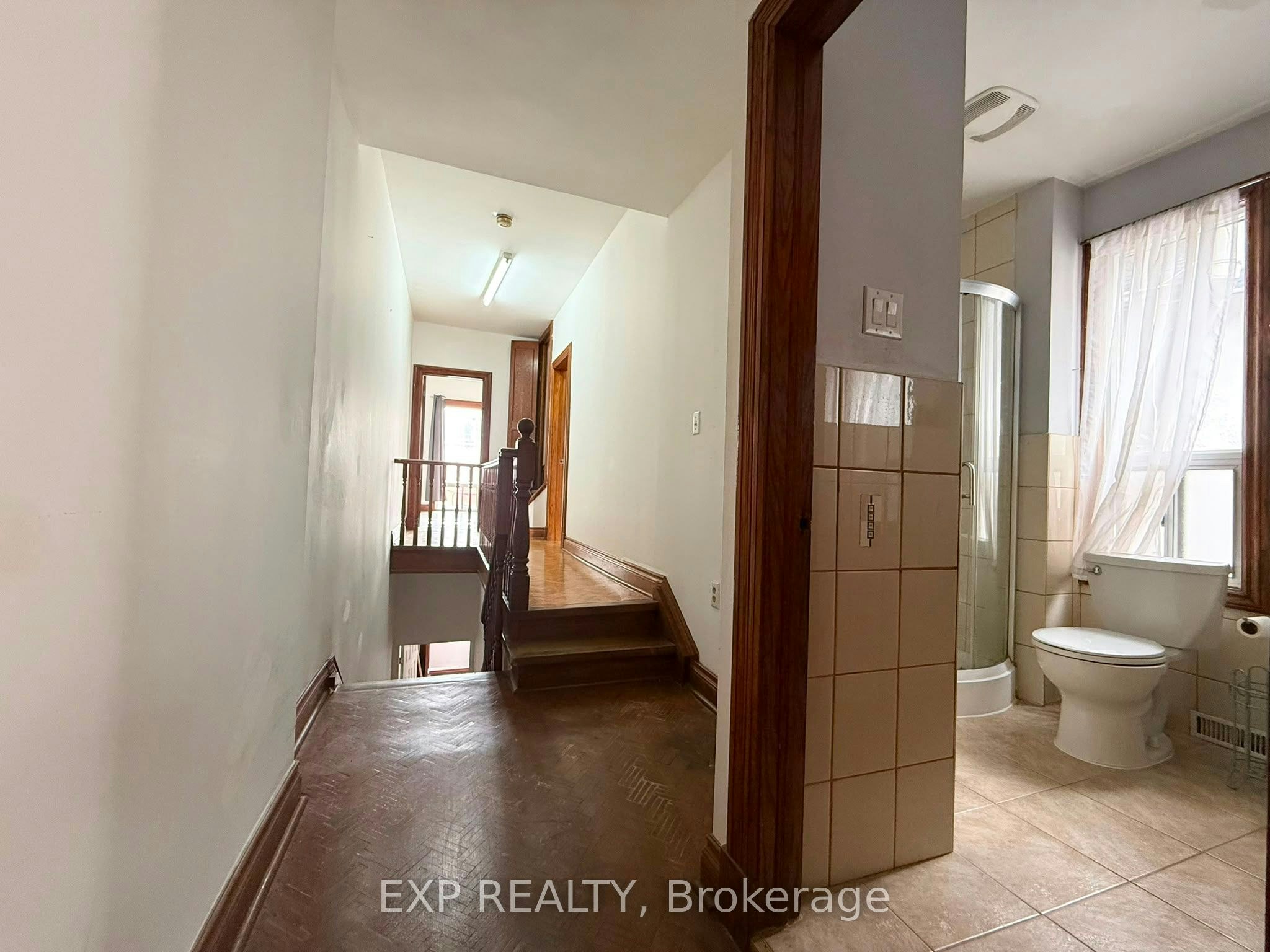 2nd FL-759 Gerrard Street E, Toronto, ON, M4M 1Y5 - 7
