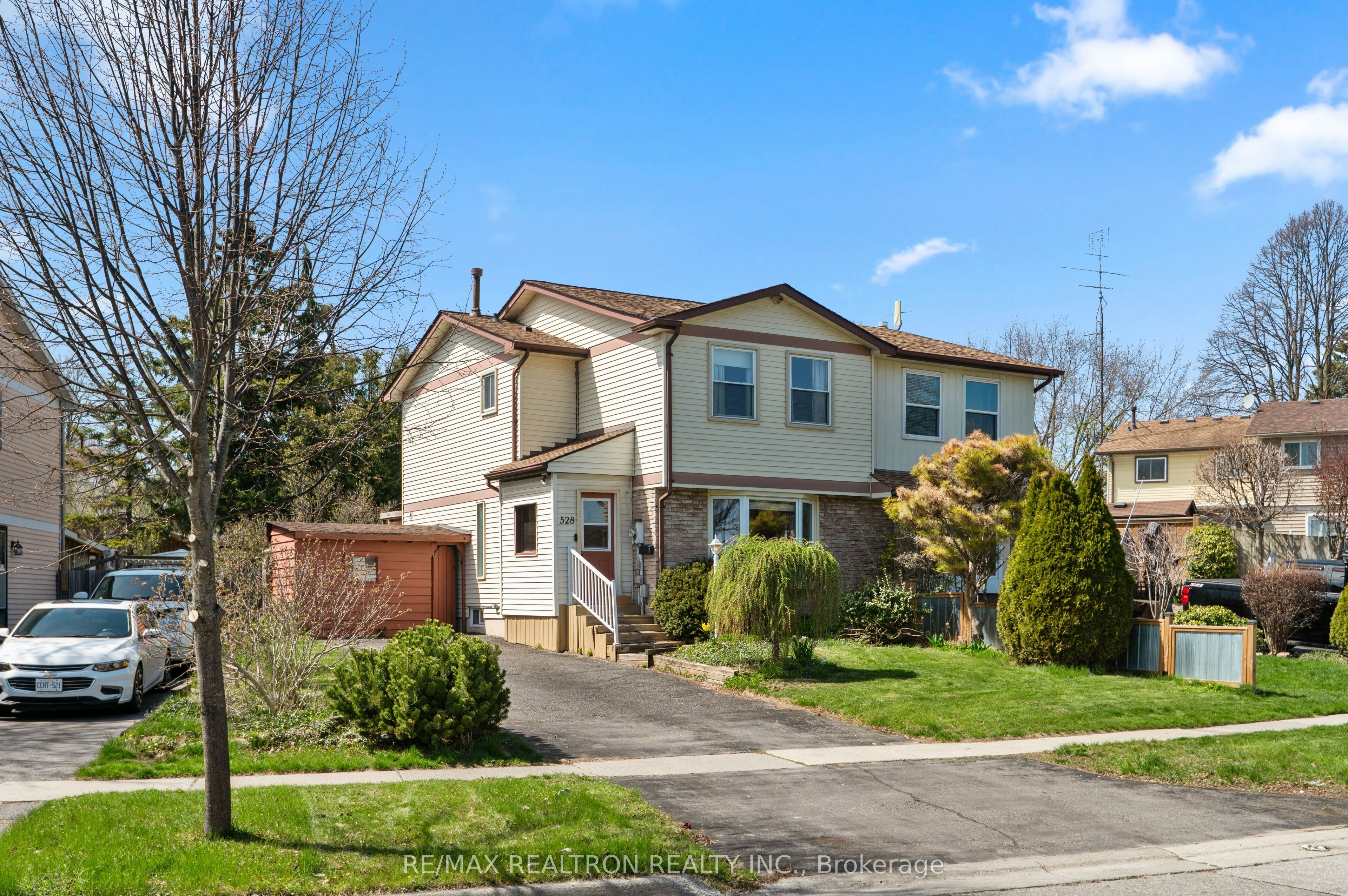 528 Gaylord Drive, Oshawa, ON, L1K 1L5