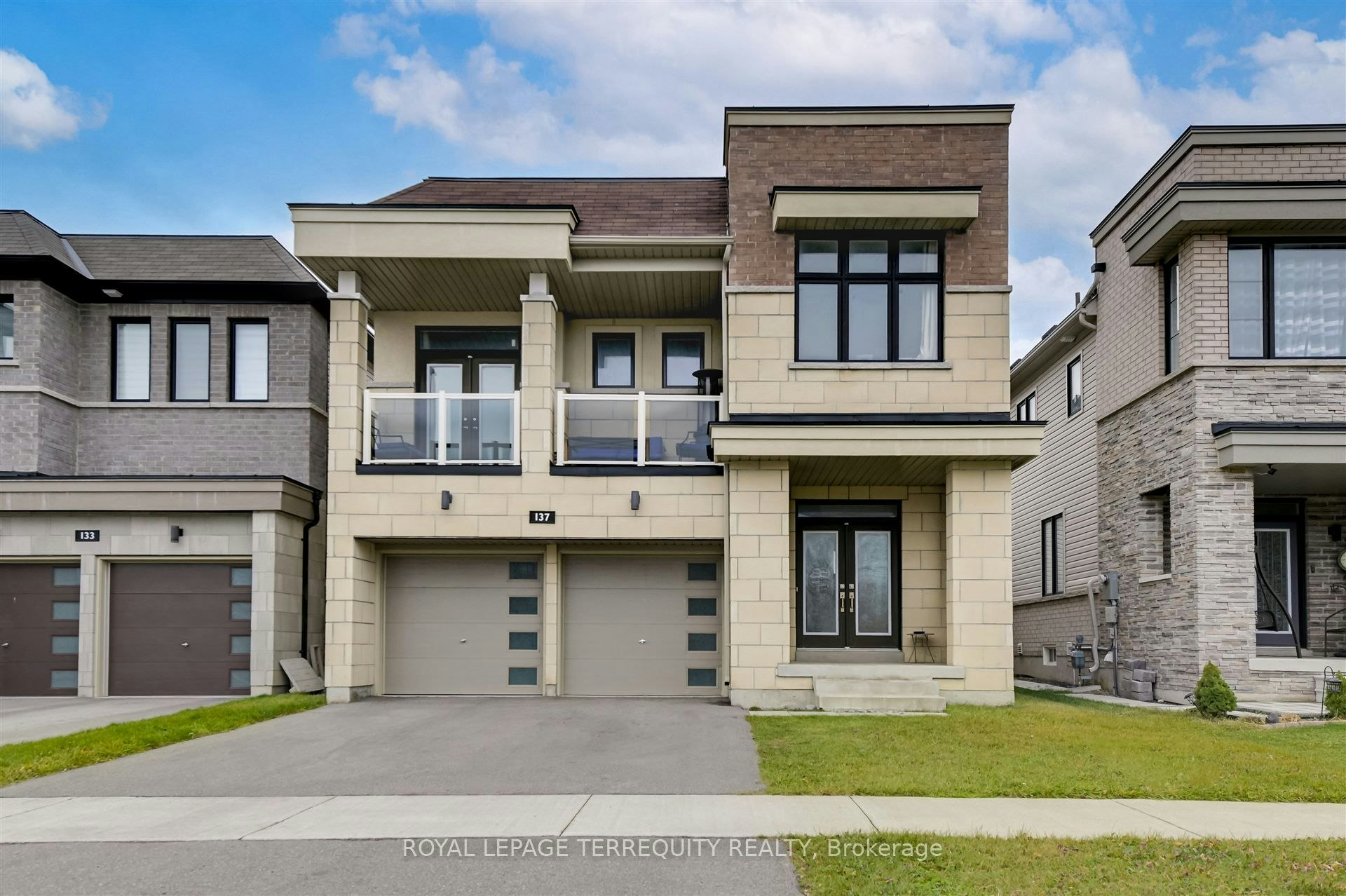 137 East Shore Drive, Clarington, ON, L1C 1Z8