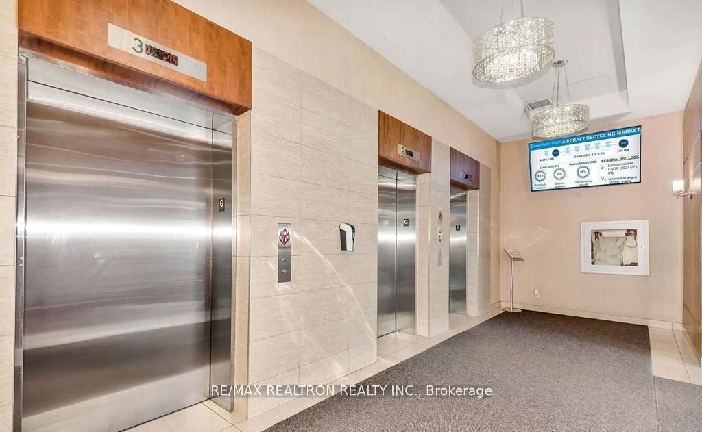 2206-50 Town Centre Court, Toronto, ON, M1P 4Y7 - 4